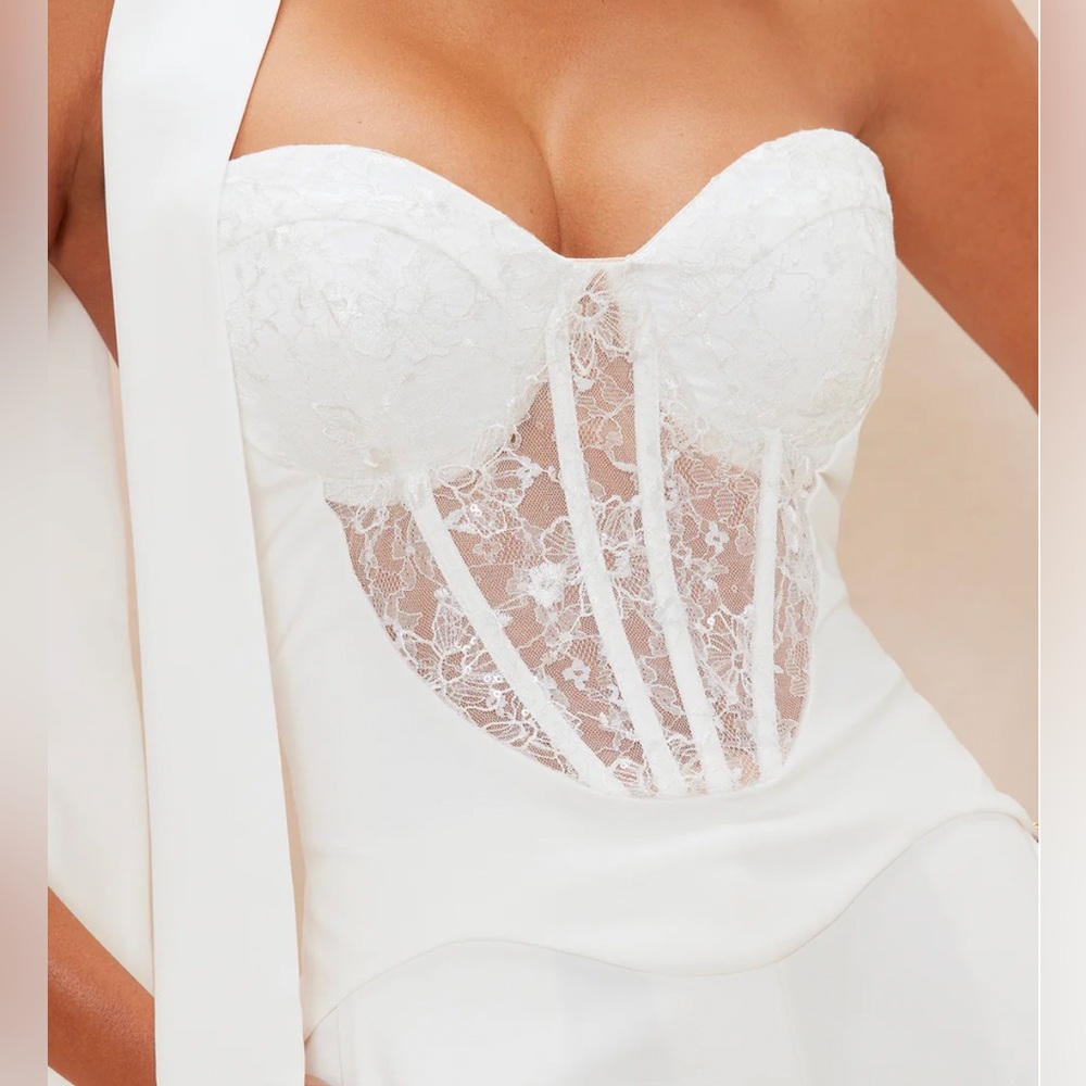 Fashion Nova - Gia White Lace Corset Size L-XL NEW - Picture 2 of 3
